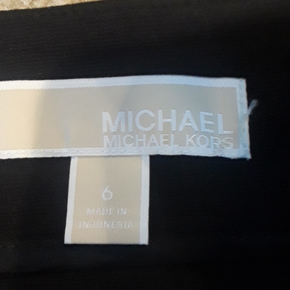 Stunning Michael Kors Zipper Pencil Skirt - Picture 3 of 4